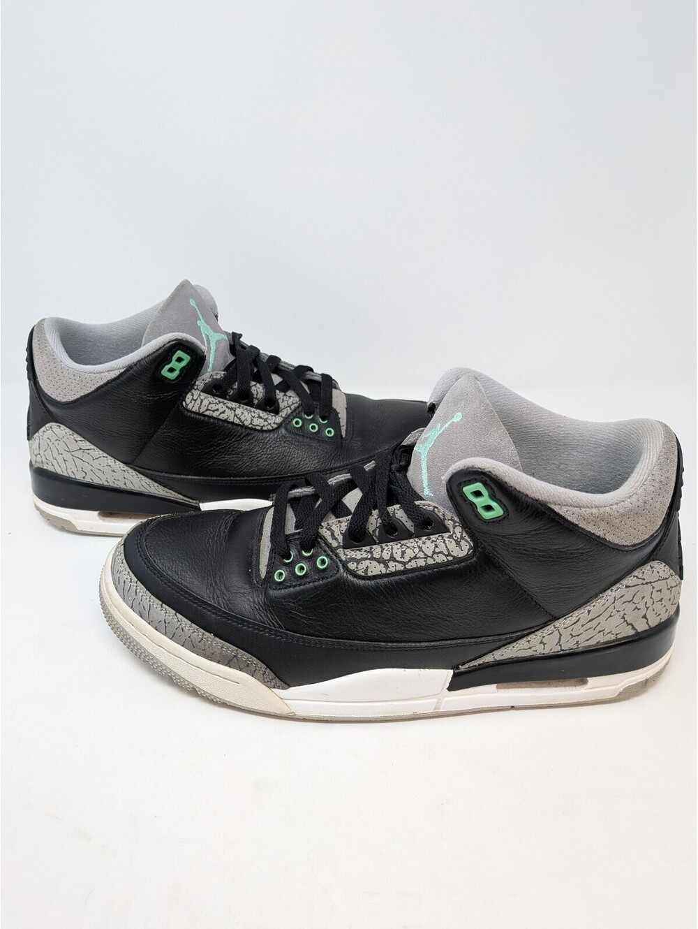 Air Jordan 3 Retro Green Glow Men's Size 11.5 CT8532-031 Black Grey